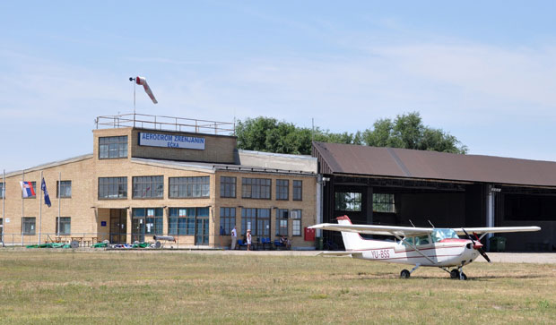 Зрењанин: Слећу ли Руси или Кинези?